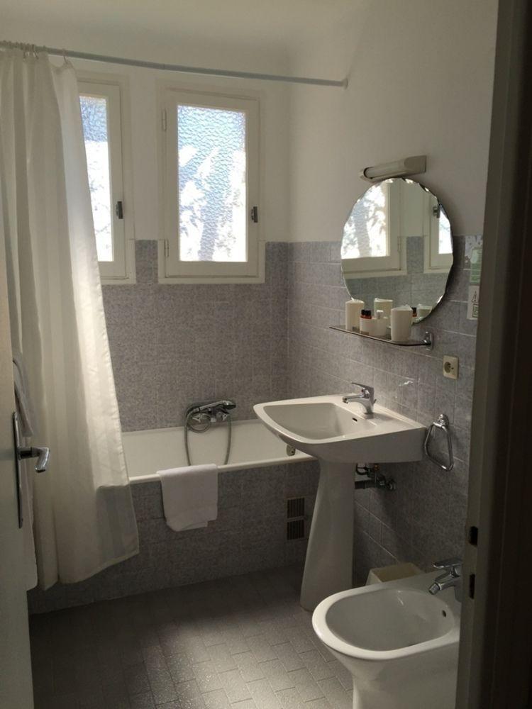 Hotel Castel Garoupe à Antibes Extérieur photo