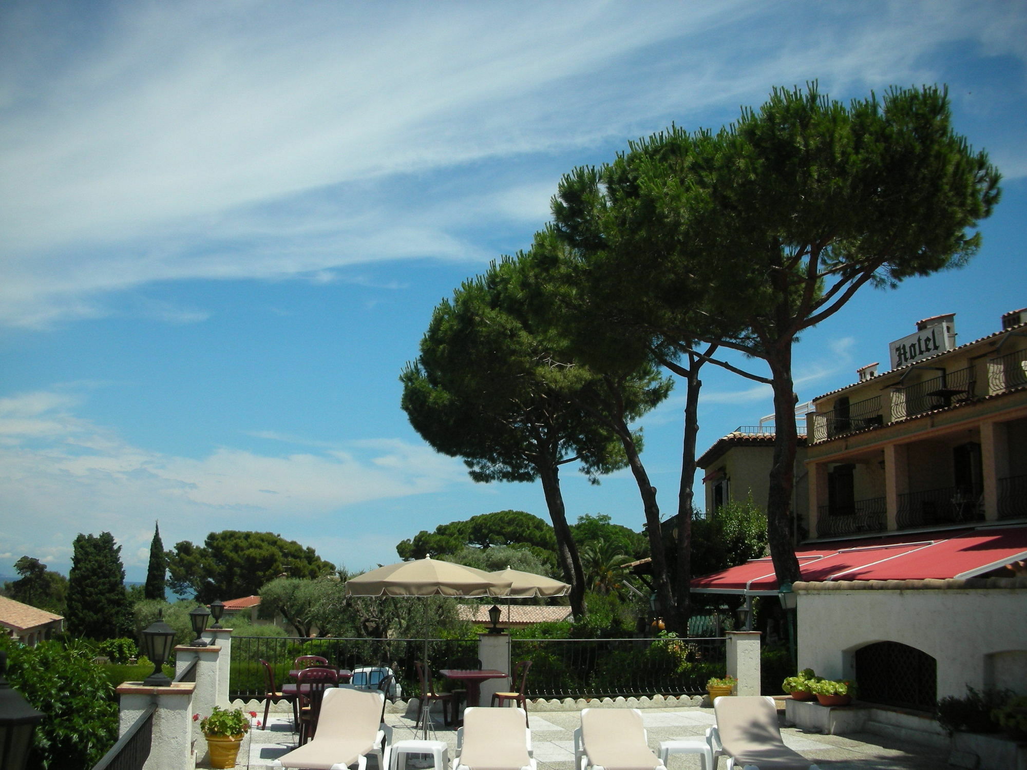 Hotel Castel Garoupe à Antibes Extérieur photo