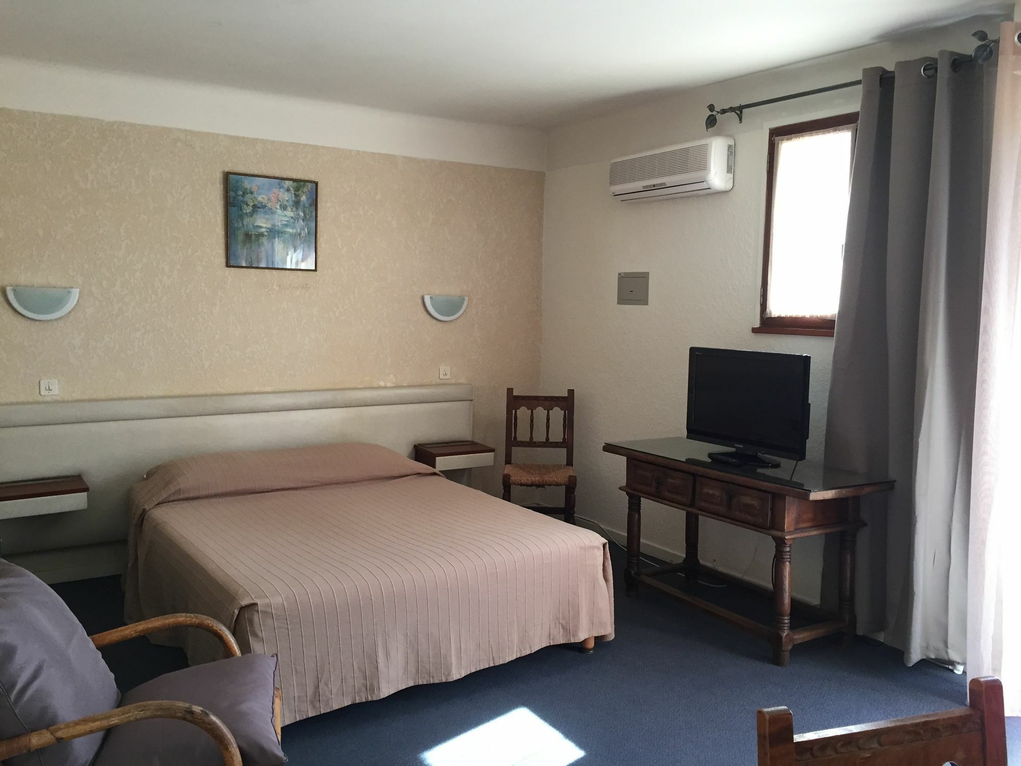 Hotel Castel Garoupe à Antibes Extérieur photo